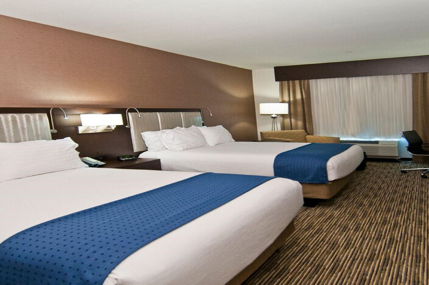 Grounds Pass + Holiday Inn Austin Airport