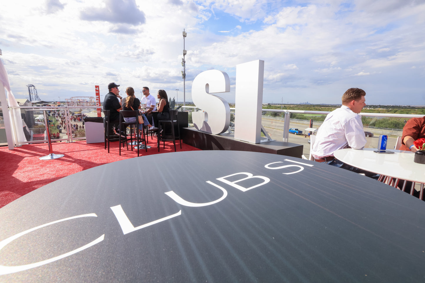 Club SI + W Austin Hotel Package