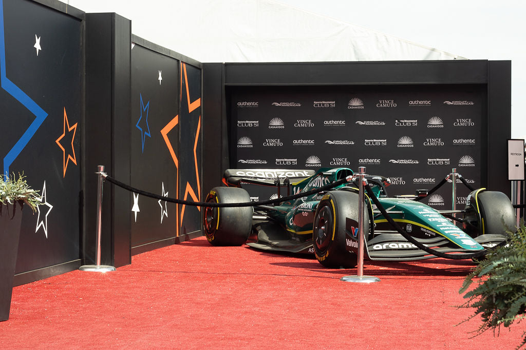 Club SI + W Austin Hotel Package