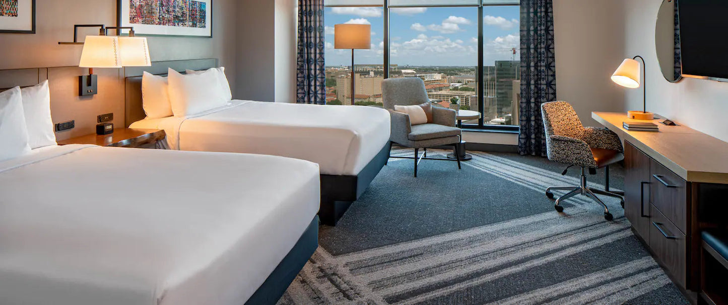 Turn 15 + Hilton Garden Inn - University Package